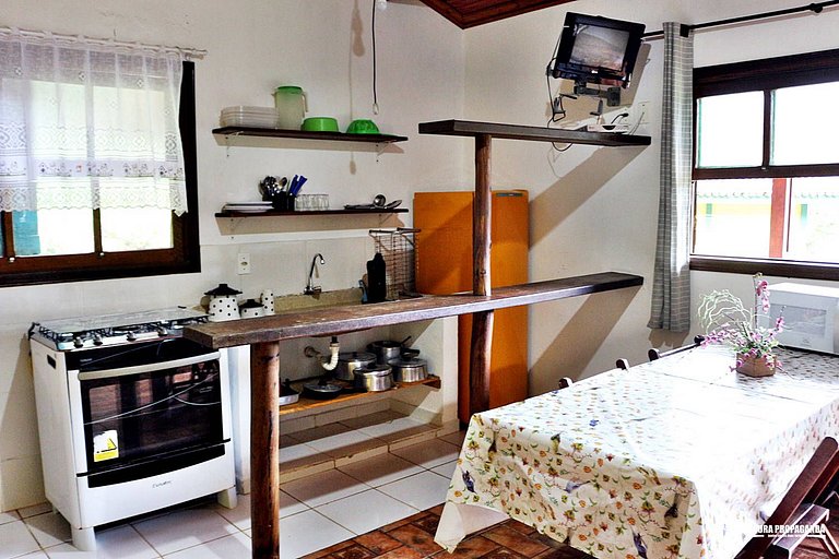 Chalé de 4 Adultos e Cortesia de 2 Crianças