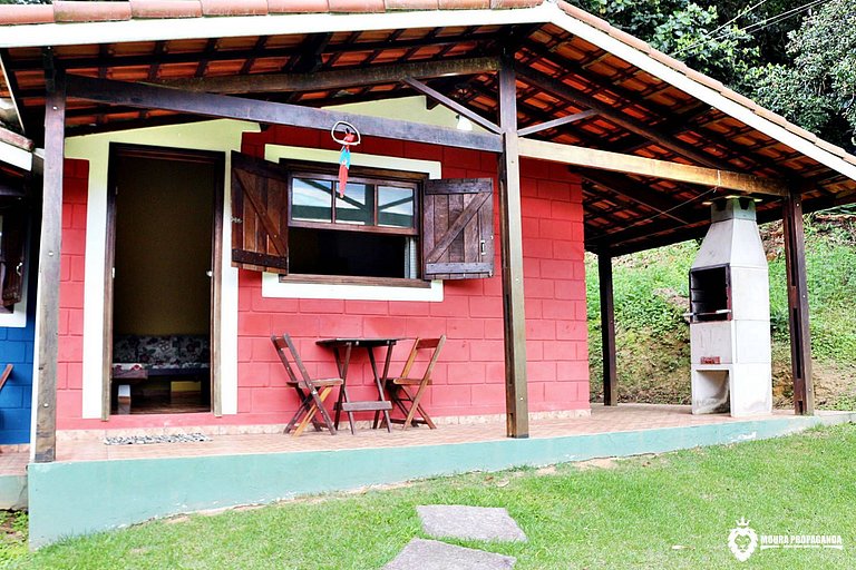 Chalé de 4 Adultos e Cortesia de 2 Crianças